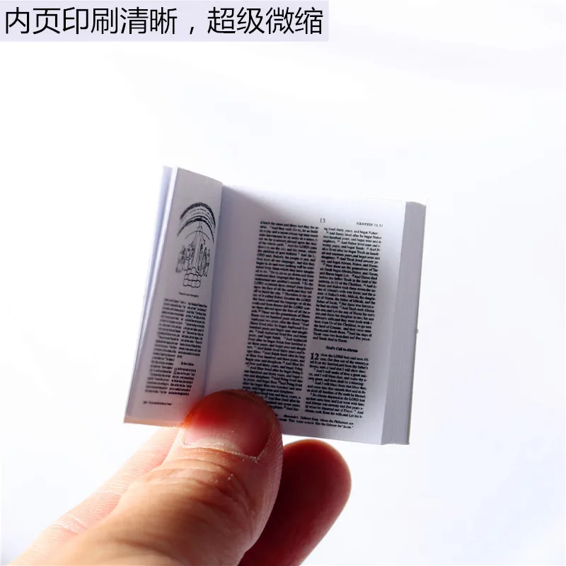 Миниатюрная книга со священной Библией на английском языке в масштабе 1/6