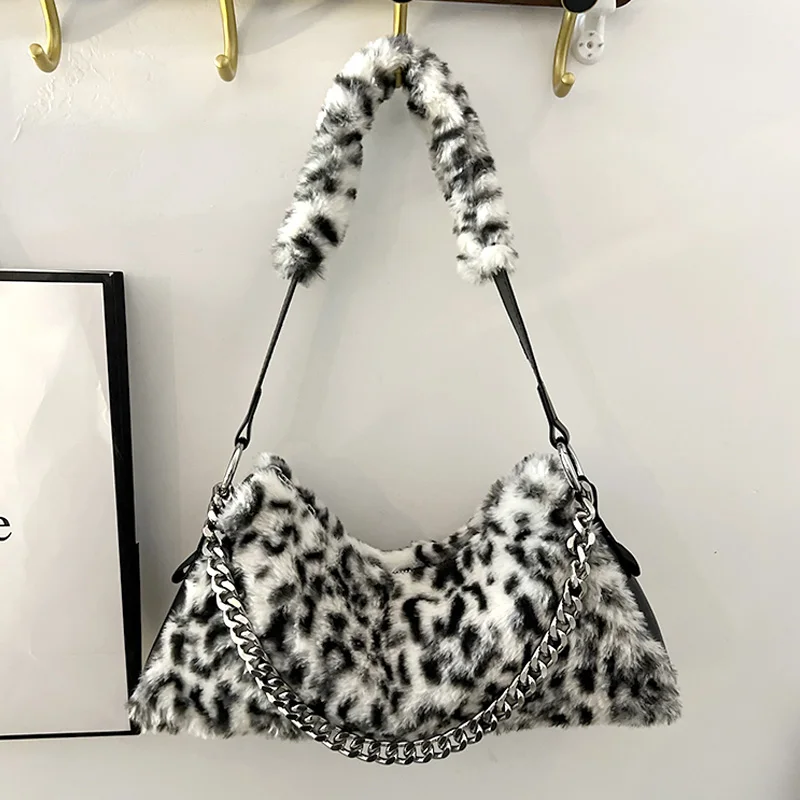 

Осенне-зимняя новая плюшевая женская сумка на запястье с леопардовым принтом, повседневная мягкая сумка через плечо, роскошные брендовые д...