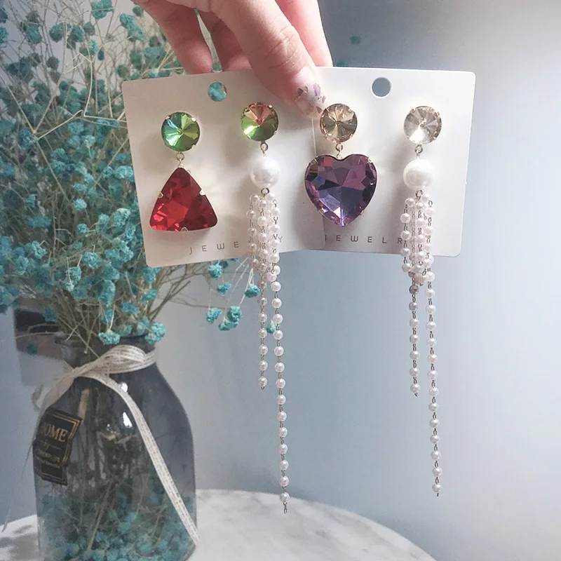 Женские асимметричные серьги с кристаллами длинные жемчугом и кисточкой