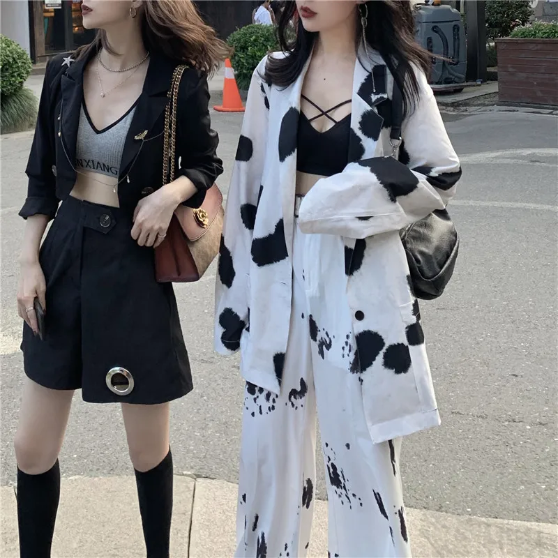 Стильный Корова кожа принтом и штанов с рисунком костюм Для женщин High End