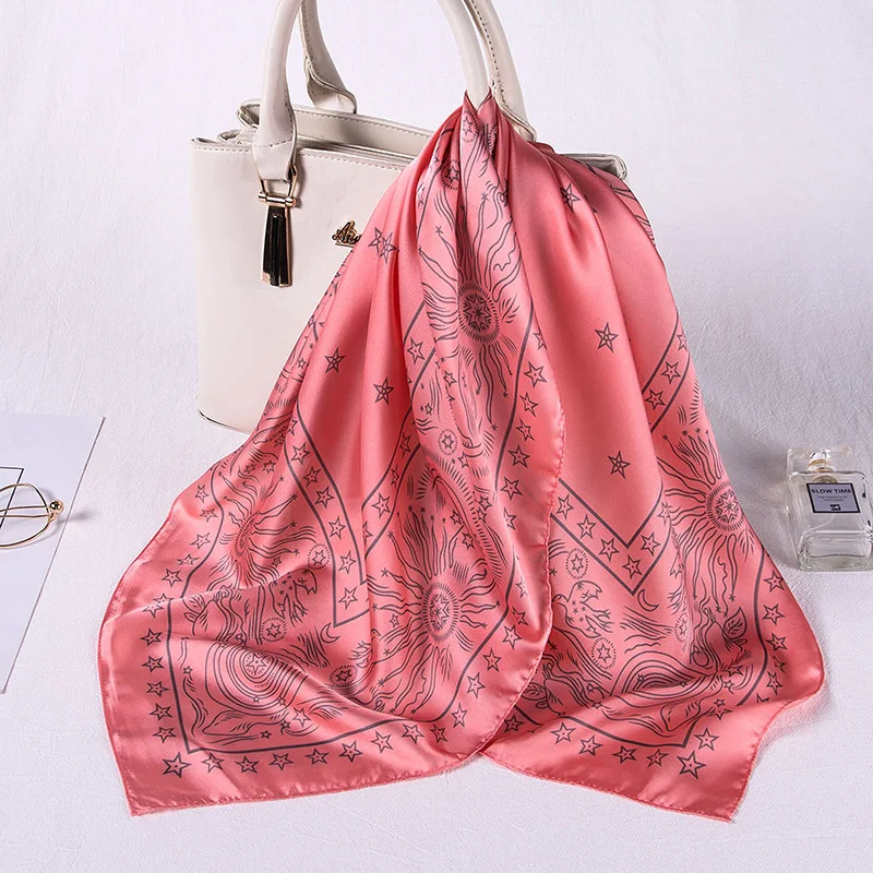 

Новый простой модный профессиональный небольшой шарф с принтом квадратной звезды 70x70 см Искусственный шелковый шарф женский шарф оптовая п...