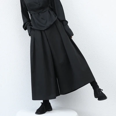 

New loose, large round neck, ripped short sleeve, High Street style, Black T-shirt, base coat, blouse, summer