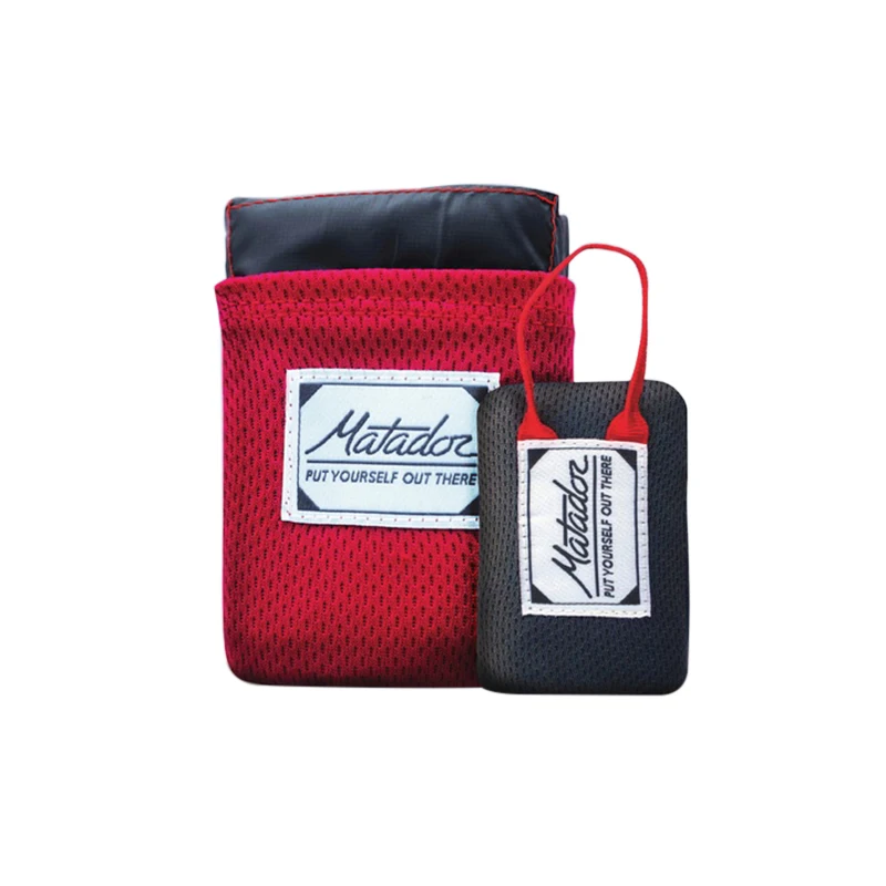 

Pocket Picnic Mat Outdoor Waterproof, Scratchproof and Moistureproof Mat Lightweight and Compact Portable Travel Equipment