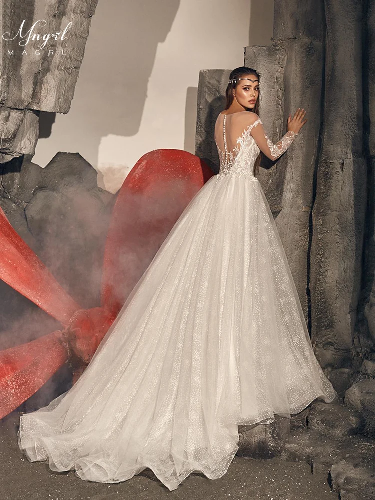

MNGRL 2021New Retro Luxury Fluffy Wedding Gown White Lace 3D Flower O-neck Long Sleeve Backless Tail Bridal Dresses