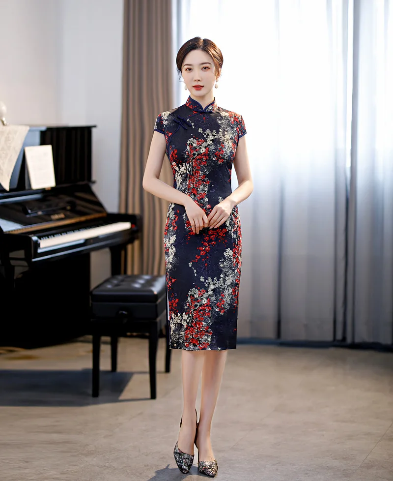 

Женские туфли в традиционном китайском стиле короткий рукав костюм Цветочный принт длинное Ципао высокое Чонсам с высоким разрезом восточ...