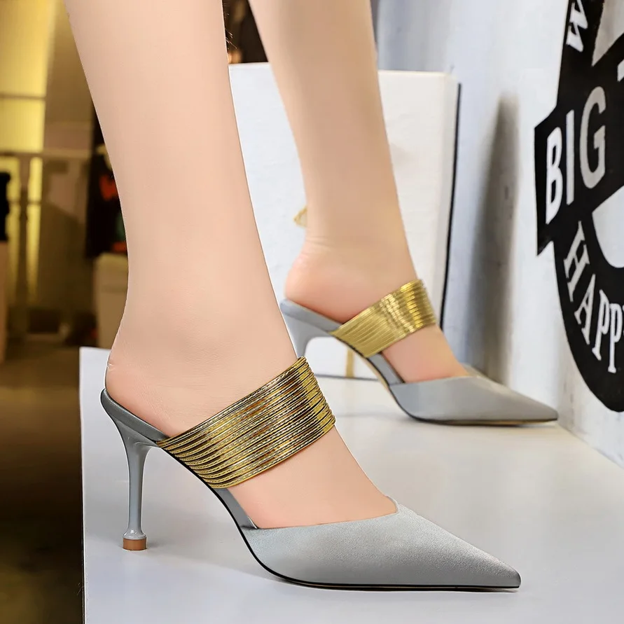 Европейские и американские шлепанцы на высоком каблуке шпильке женские