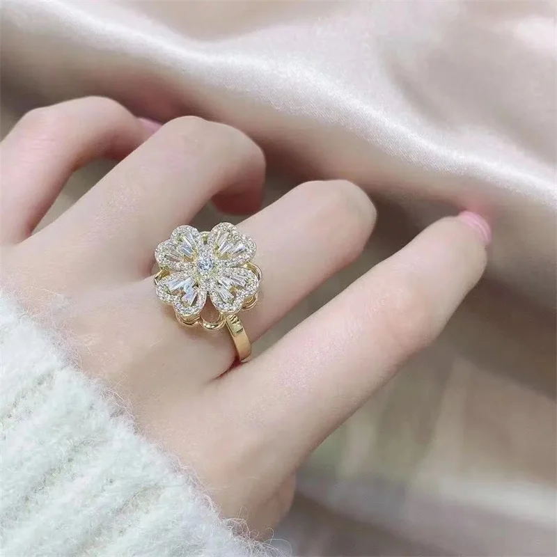 

2021New Fashion Luxury Rotatable Four-leaf Clover Windmill Inlaid Full Zircon Ring Female Trend Personality Lucky Clover Jewelry