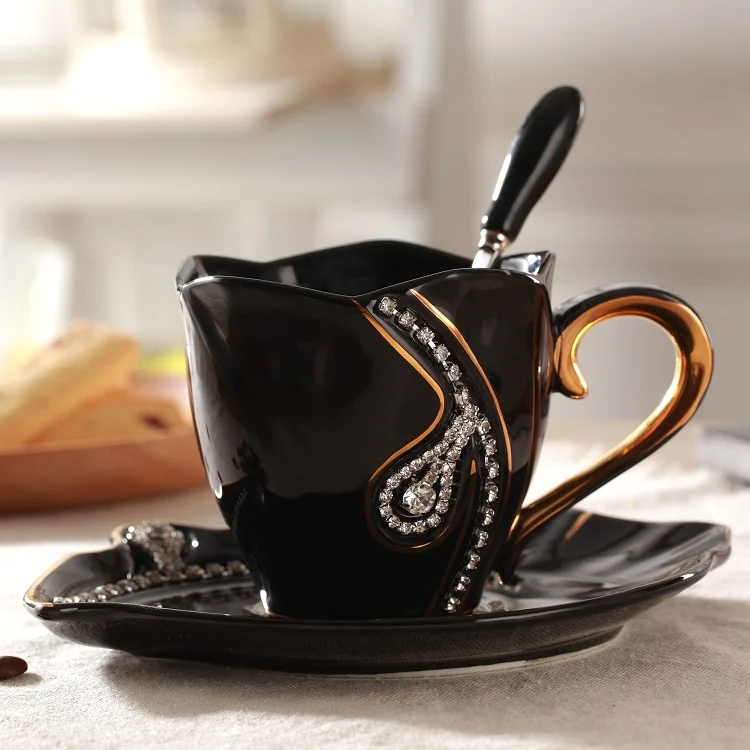 

Luxury Nordic Coffee Cup Set Funny European Creative Ceramic Afternoon Cup Coffee Mug Personality Taza Ceramica Drinkware DK50CT