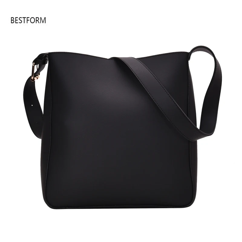 Новинка однотонная женская сумка мешок через плечо качественная удобная из