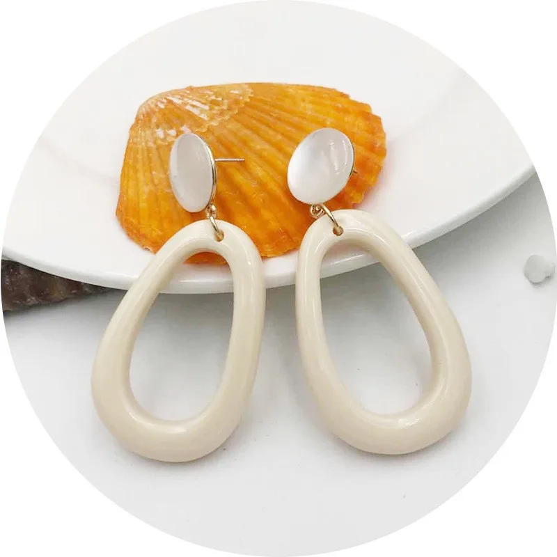 

New Resin White Hollow Temperament Large Circle 925 Silver Pin Earrings