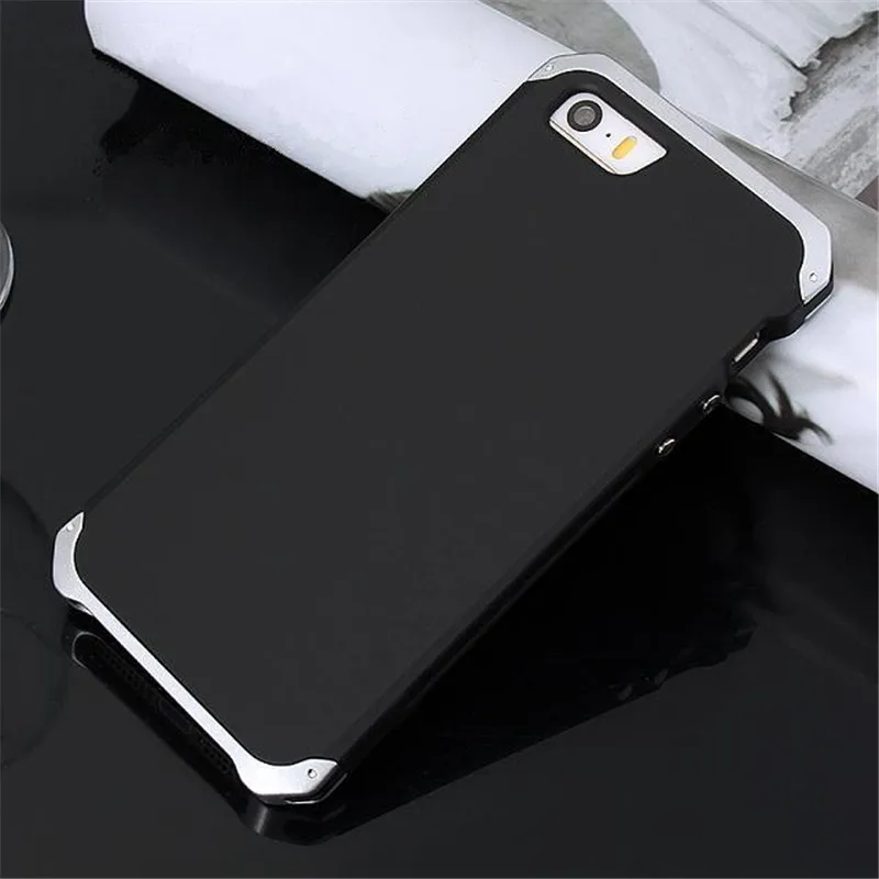 

Luxury Armor Metal Aluminum+PC Heavy Duty Phone Protect Funda Coque Cover For iPhone X XS MAX 8 6 6S 7 Plus 5S SE XR Case