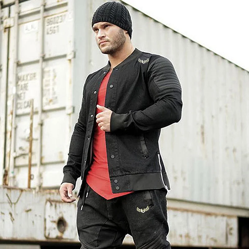 Мужская джинсовая куртка с воротником стойкой стирающаяся спортивная