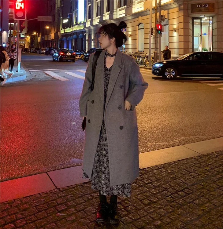 

Воротник средней длины, внутренняя одежда юбка-комбинезон Rac