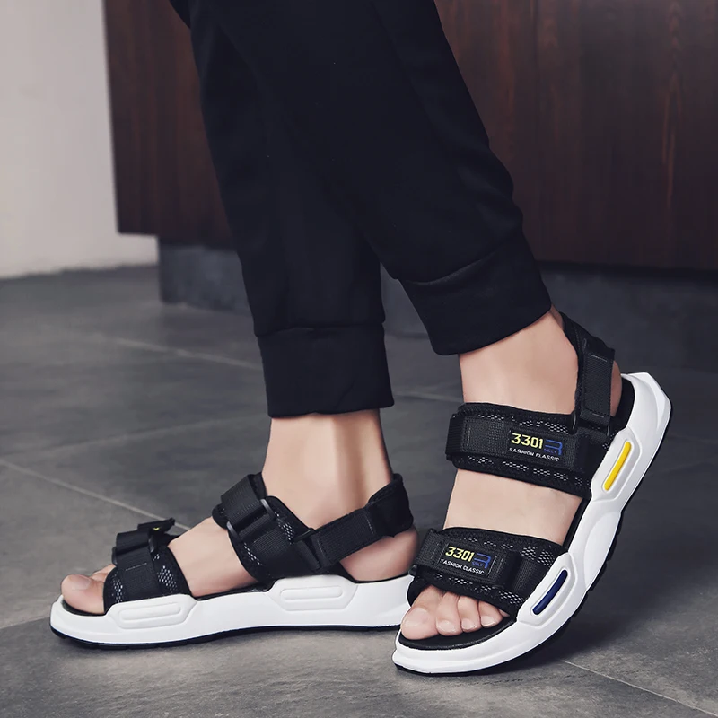 

CYYTL Fashion Men's Beach Sandals 2020 Straps Summer Men's Shoes Rome Casual Slippers Breathable Beach Water Sadalias Masculino