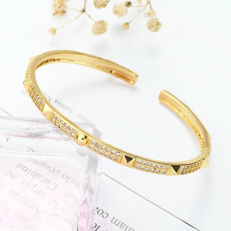 

Daihe Classic Gold Plated Micro Inlay Zircon Open Bracelet Women Wedding Adjustable Copper Bracelet Bangles Female Gift Jewelry