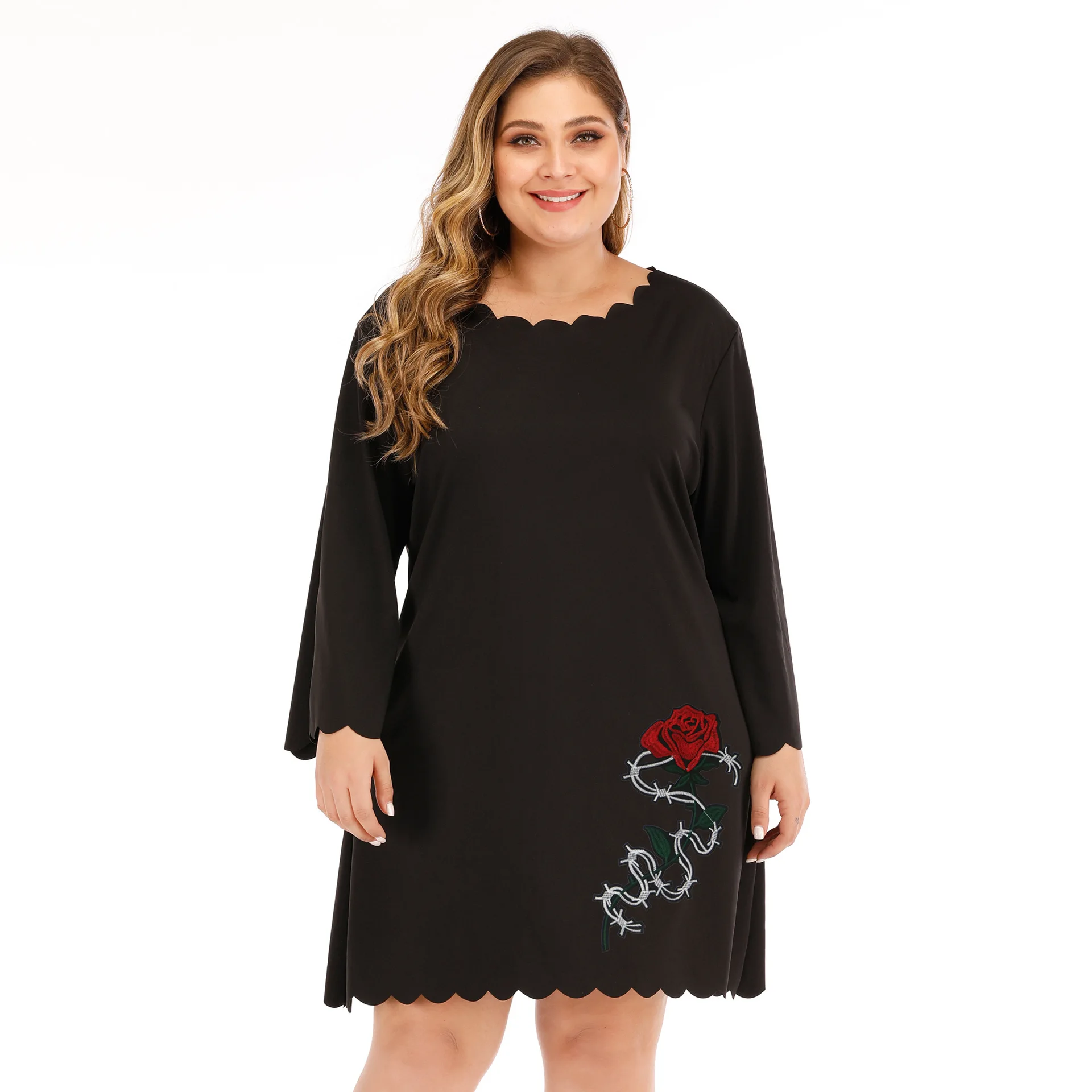 

Fashine Plus Dress Black Size Women's Clothes Embroidered Rose Stickers Wavy A line Dress Fashion Dress Zomer Jurkjes Dames 2021