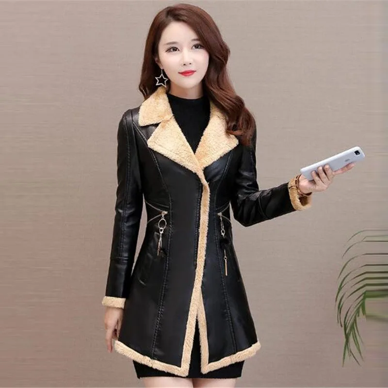 Модное кожаное женское пальто большого размера приталенное осень 2019 средней