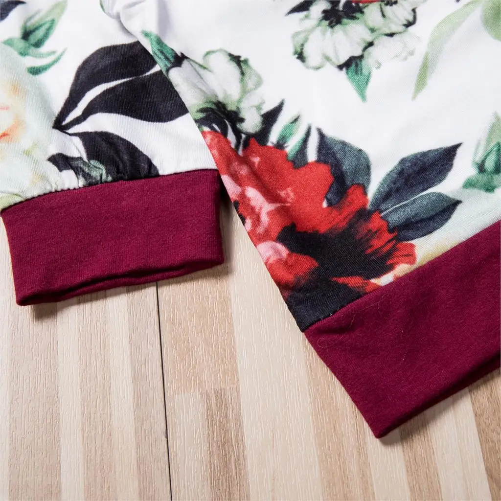

Newborn Infant Baby Girls Cute Pretty Clothes Sets Floral Print Long Sleeve Pullover Sweatshirt Tops+Ruffle Pants+Headband