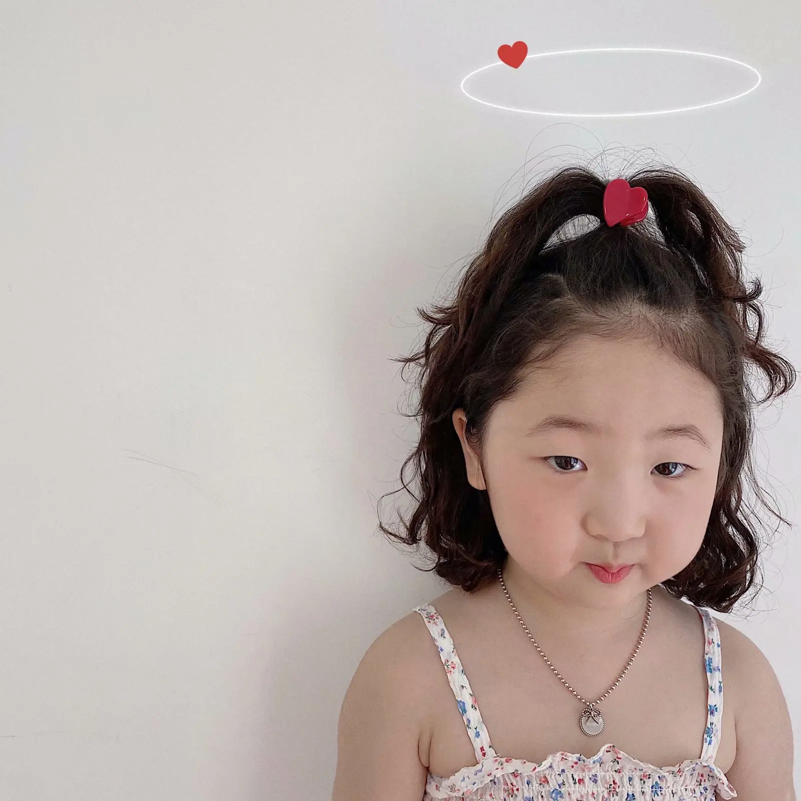 

Cute Small Love Children Girls Hair Clip Lovely Cartoon Pictures Hair Claw Hair Accessories New Kids Headwear Hairgrips Ornament