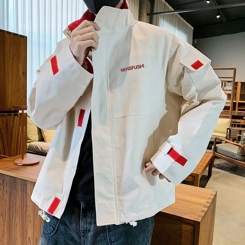 

Coats & Jackets