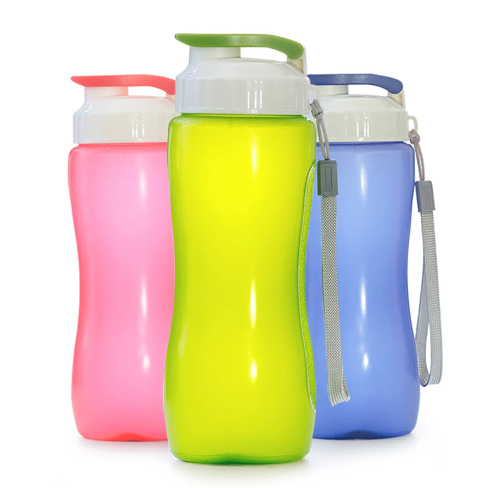 

Plastic water cup portable outdoor fitness sports water bottle outdoor fitness water cupEasy to carry, suitable for camping and
