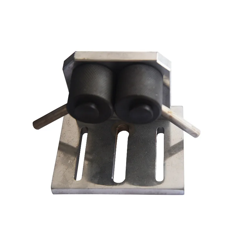 

_ Инструмент для зажима проводов, чем больше вы тянете, тем плотнее приспособление. Многофункциональное крепление для испытания на растяжен...