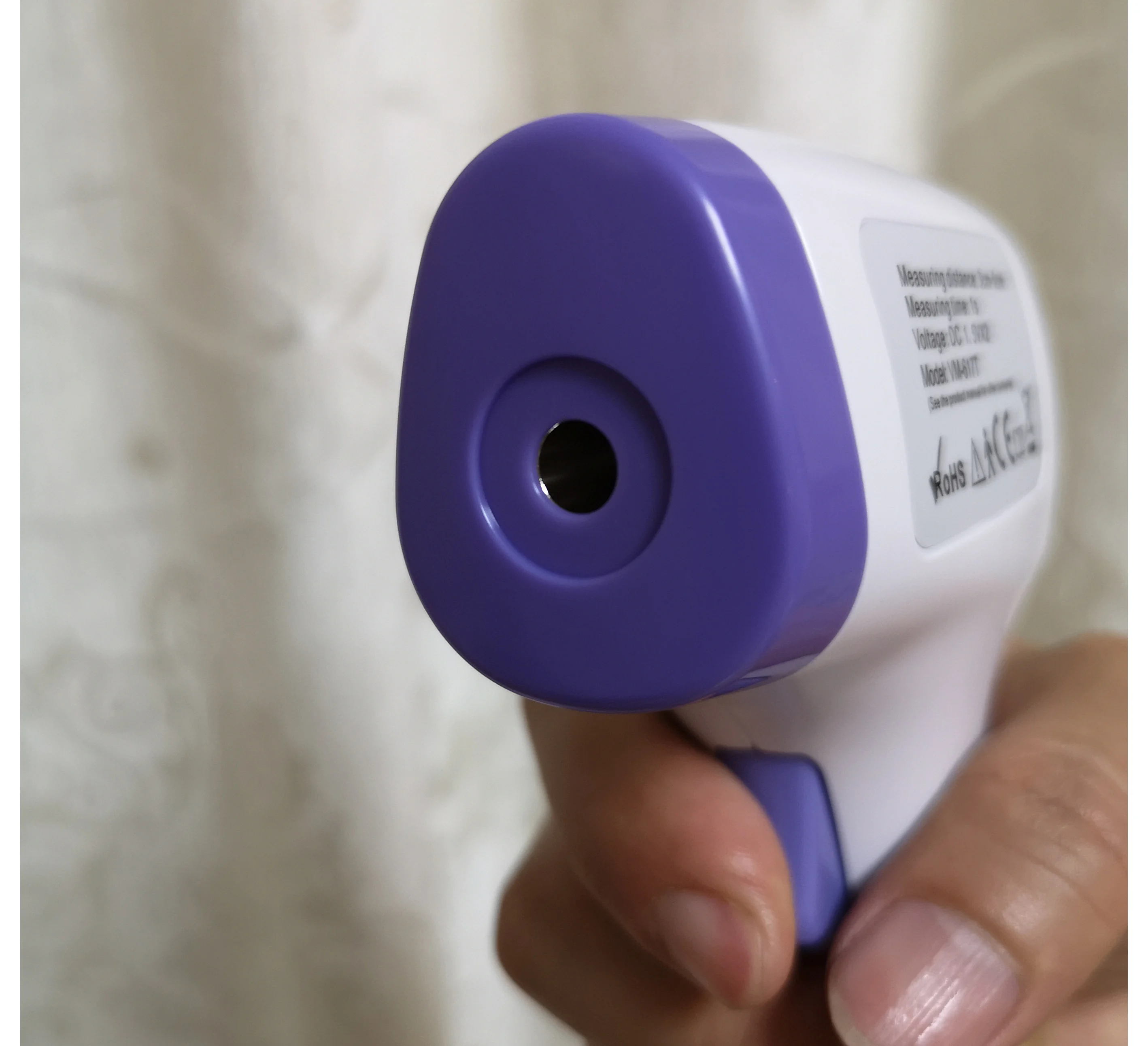 Инфракрасный термометр для лба портативный Бесконтактный детский прибор