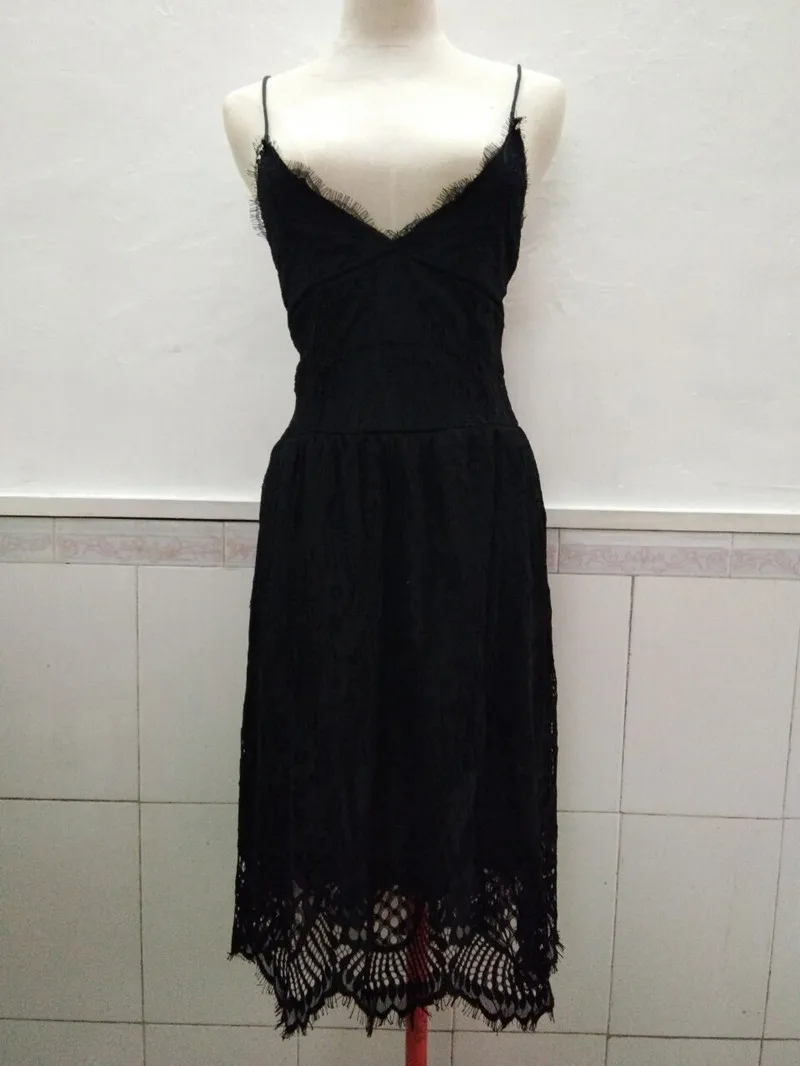 Мини-платье женское кружевное с V-образным вырезом и открытой спиной | Женская