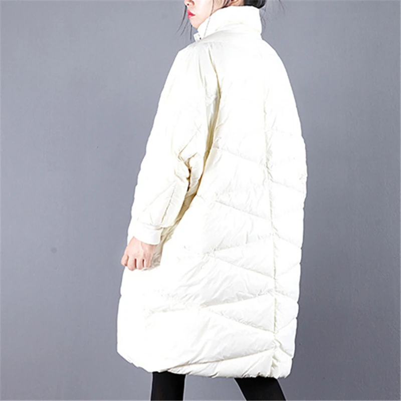 Женский длинный пуховик черный свободный с рукавом летучая мышь верхняя одежда