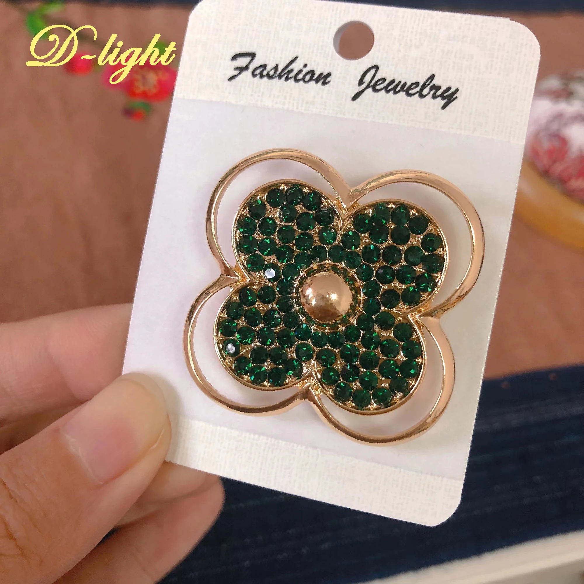 Изысканная брошь в виде четырехлистного клевера из сплава милые и элегантные
