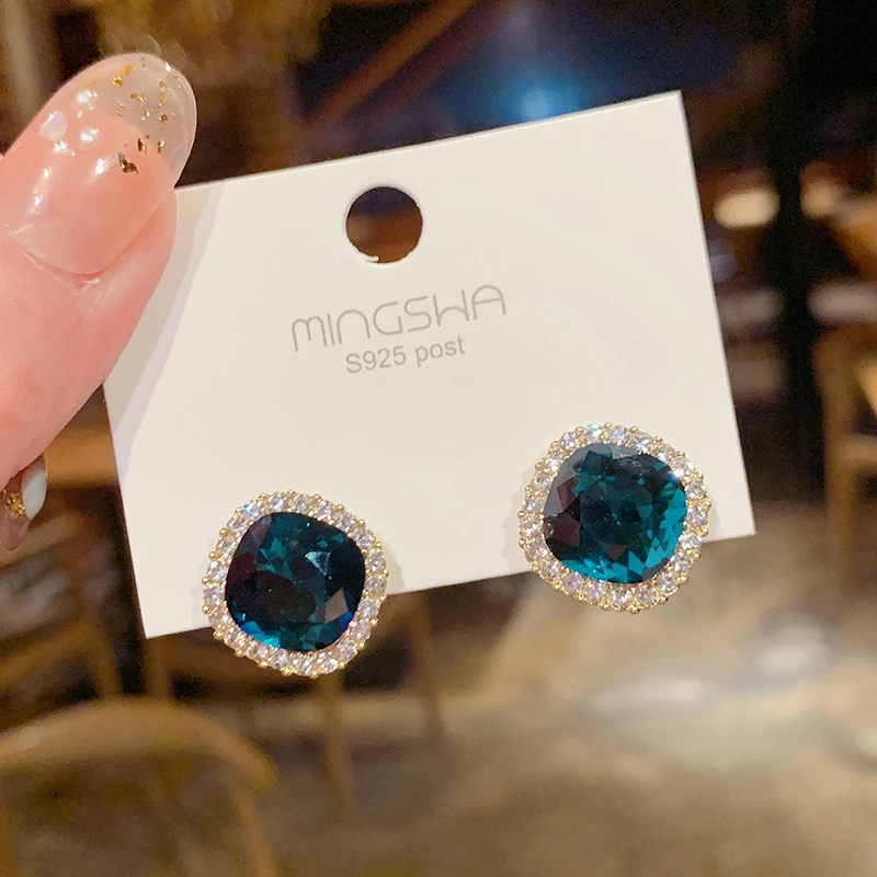 

OLIRAFT 2021 Korean Blue Crystal Square Earrings French Retro Exquisite Earring Sweet Wind Stud Jewelry For Woman