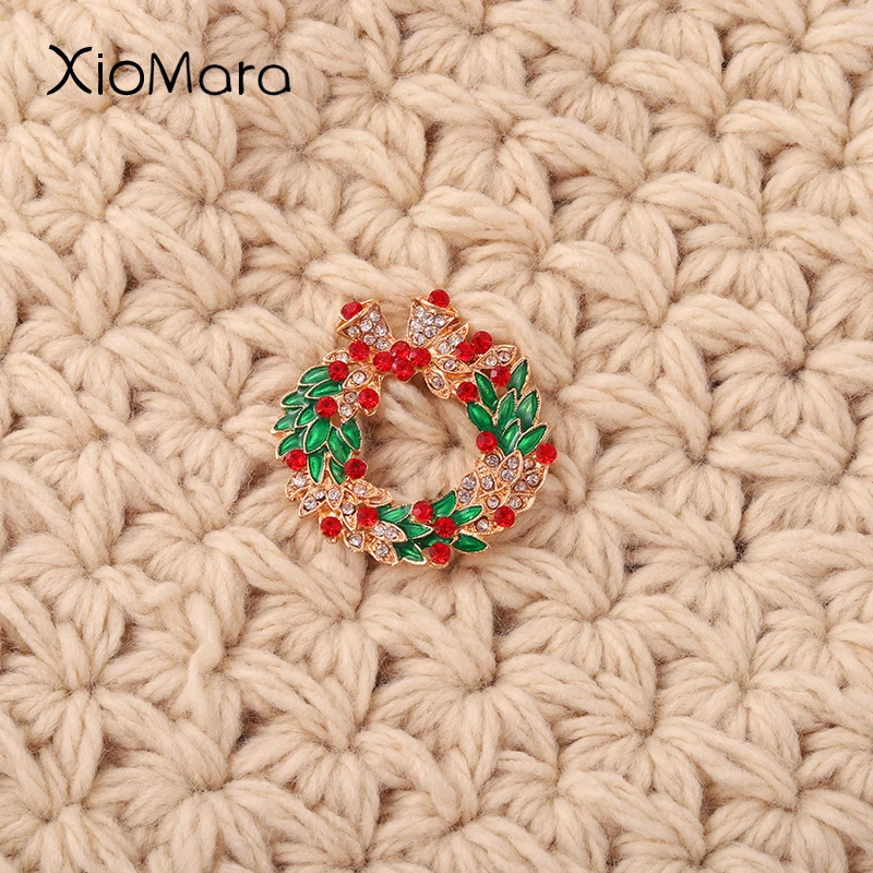 

Christmas Tassel Surprise New Year Gifts Santa Claus Rhinestone Garland Bells Elk Antlers Tree Socks Pins Brooches Metal Jewelry