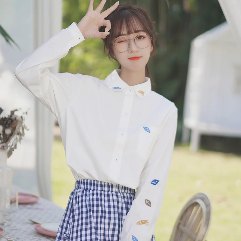 

Шикарная белая рубашка цвета хаки с отложным воротником и вышивкой в виде листьев, Новинка весна-осень 2020, Женская универсальная Базовая ру...