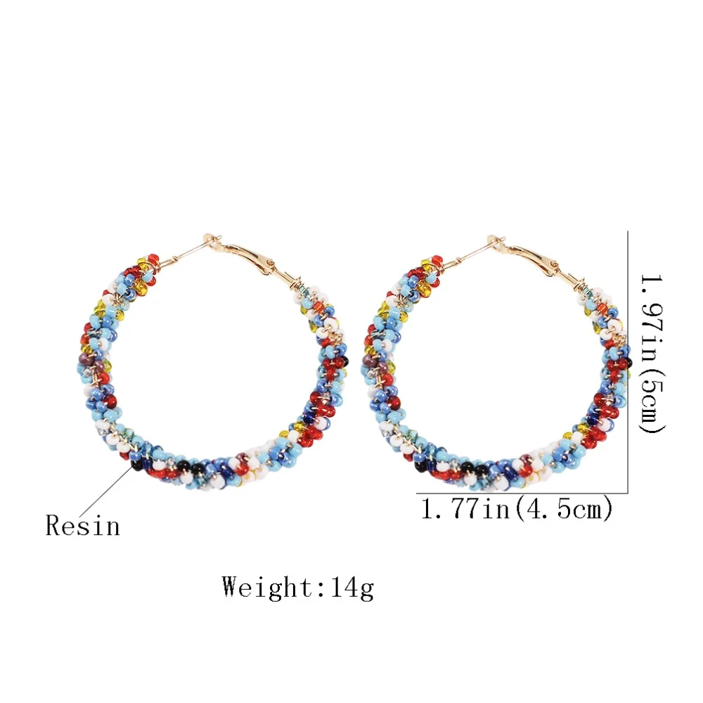 Женские серьги-кольца с разноцветными бусинами из смолы | Украшения и аксессуары