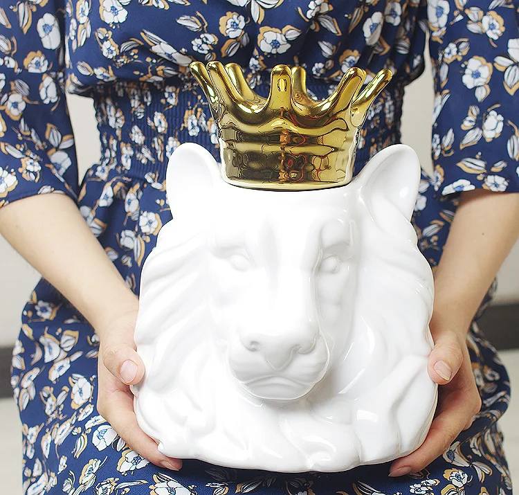 Хорошо рекомендую Канадская Золотая Корона керамический орнамент льва стеллаж