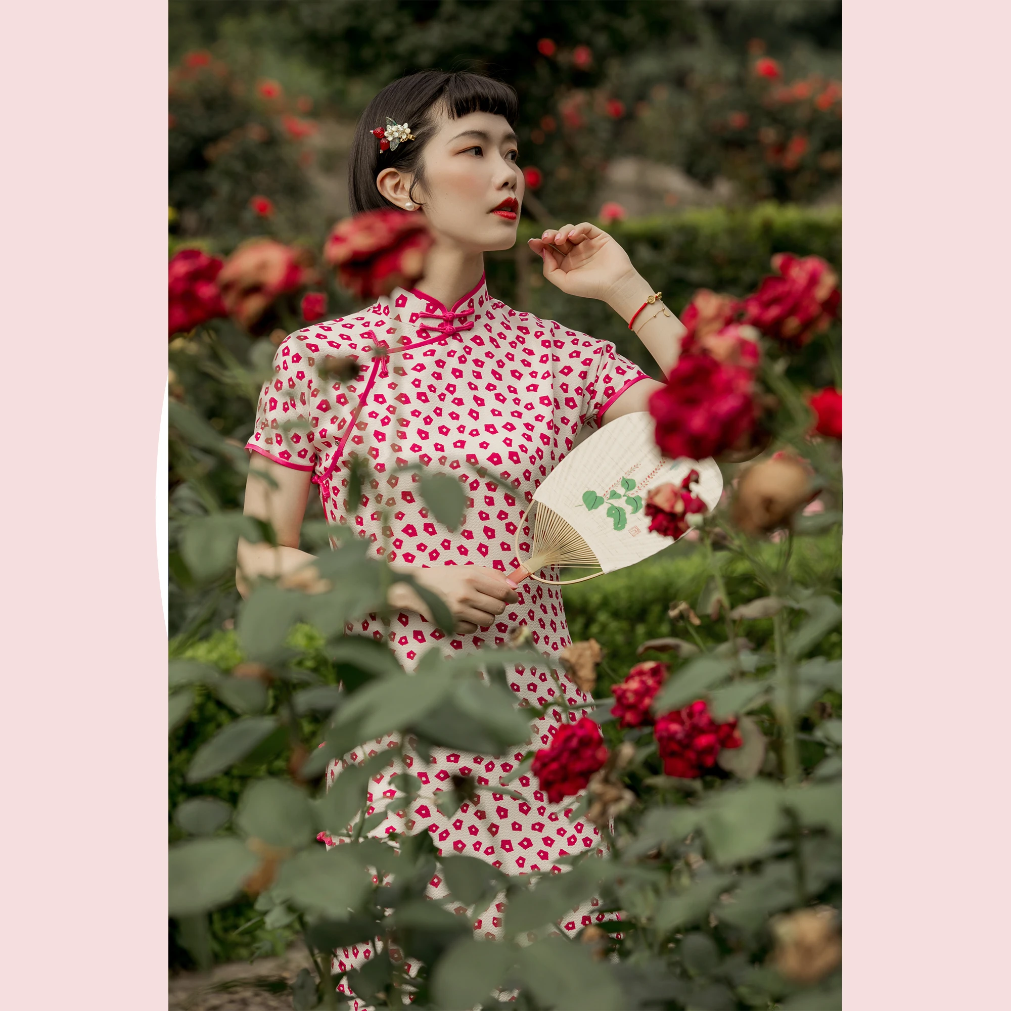 

Girl leaves rose top ulara pink crown le crepe silk comfort all cardigan cheongsam of the republic of China