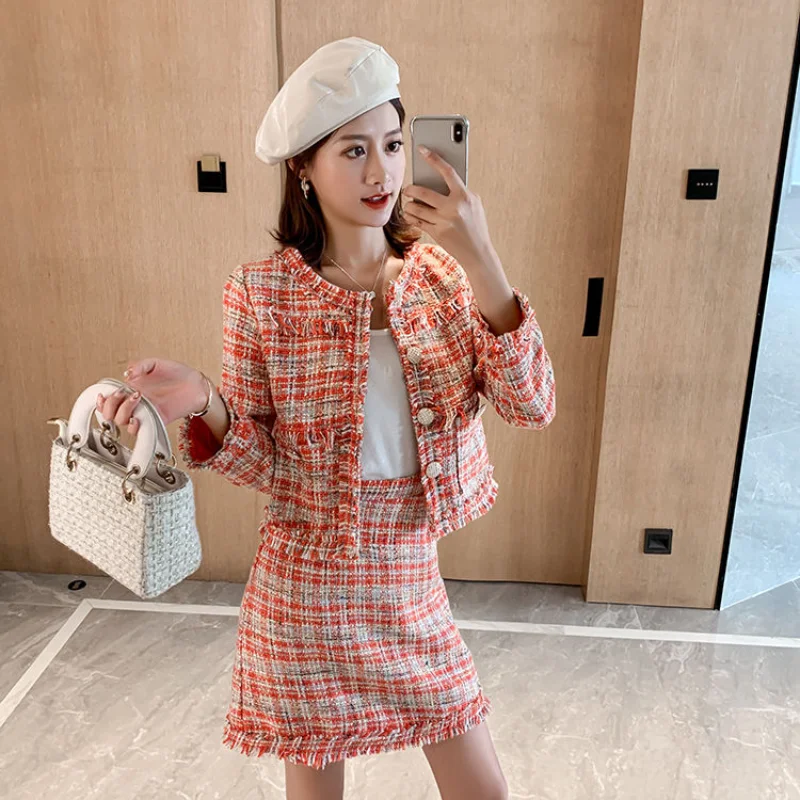 

2021 Women Autumn Winter New Vintage 2 Piece Set Lady Short Woolen Tweed Jacket & Bodycon Mini Skirt Suit Female Loose Set F822