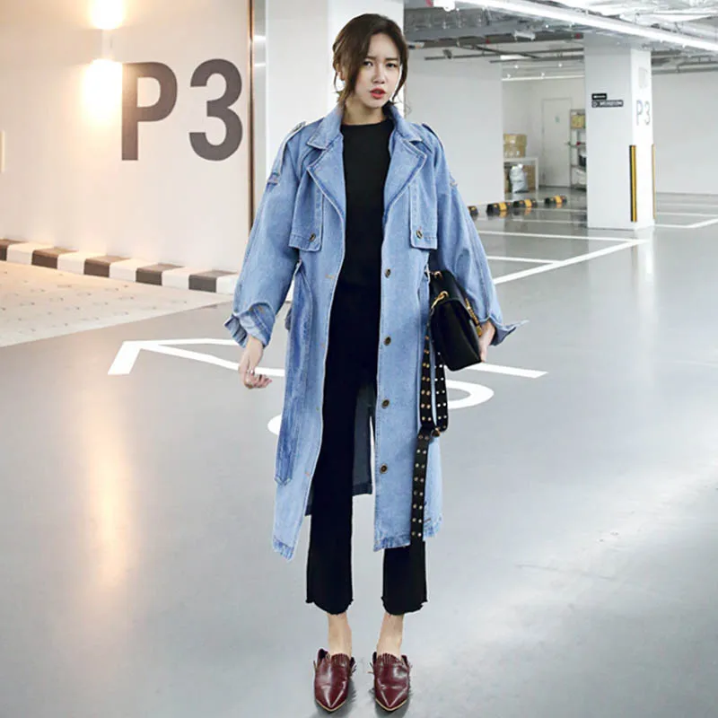 Весна, S-XL размера плюс, корейское длинное джинсовое пальто для женщин, с поясом, уличный Свободный Повседневный осенний Джинсовый плащ, верхняя одежда