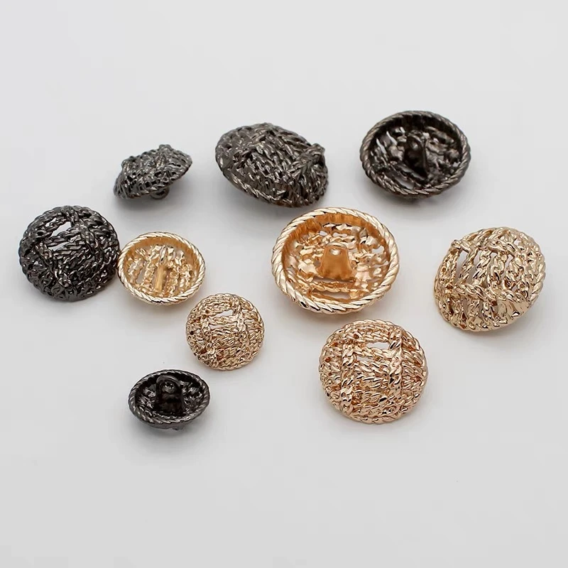 

10pcs 15/20/25mm Cutout Gold Buttons for Clothes DIY Sewing Buttons Embellishments for Clothing Coat Jacket Black Metal Buttons