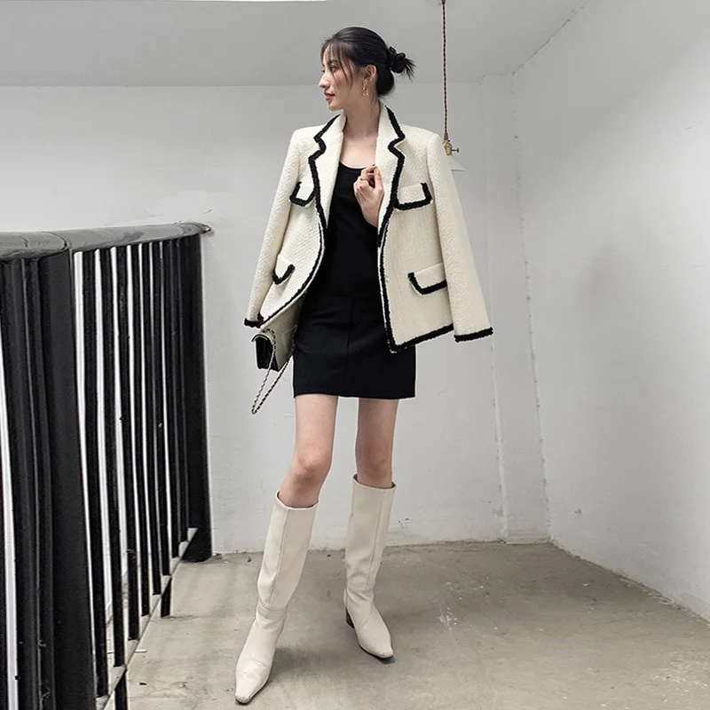 

[EAM] Women Vintage White Tweed Blazer New Notched Collar Long Sleeve Loose Fit Jacket Fashion Tide Spring Autumn 2021 1DD4561