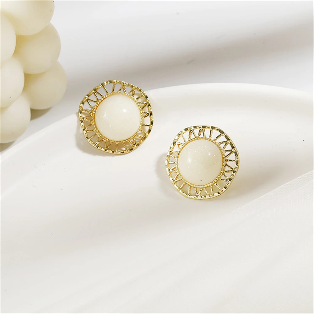 

New Style Restoring Ancient Ways is Han Edition Hollow Out Elegant Pearl Earring Lace Femininity Disc Geometry Earrings Jewelry