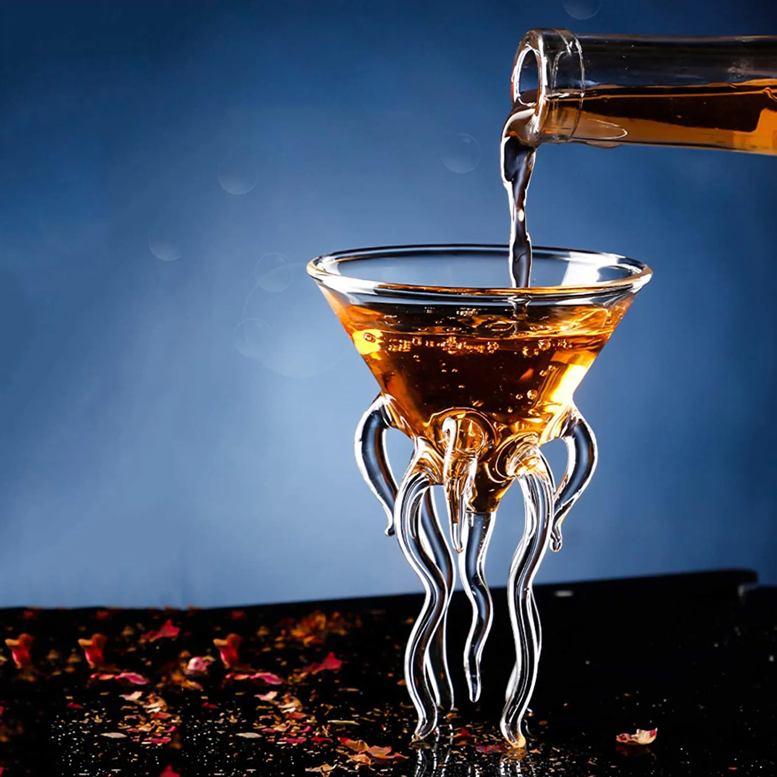 Коктейльный бокал с осьминогом прозрачный для виски сока вина шампанского