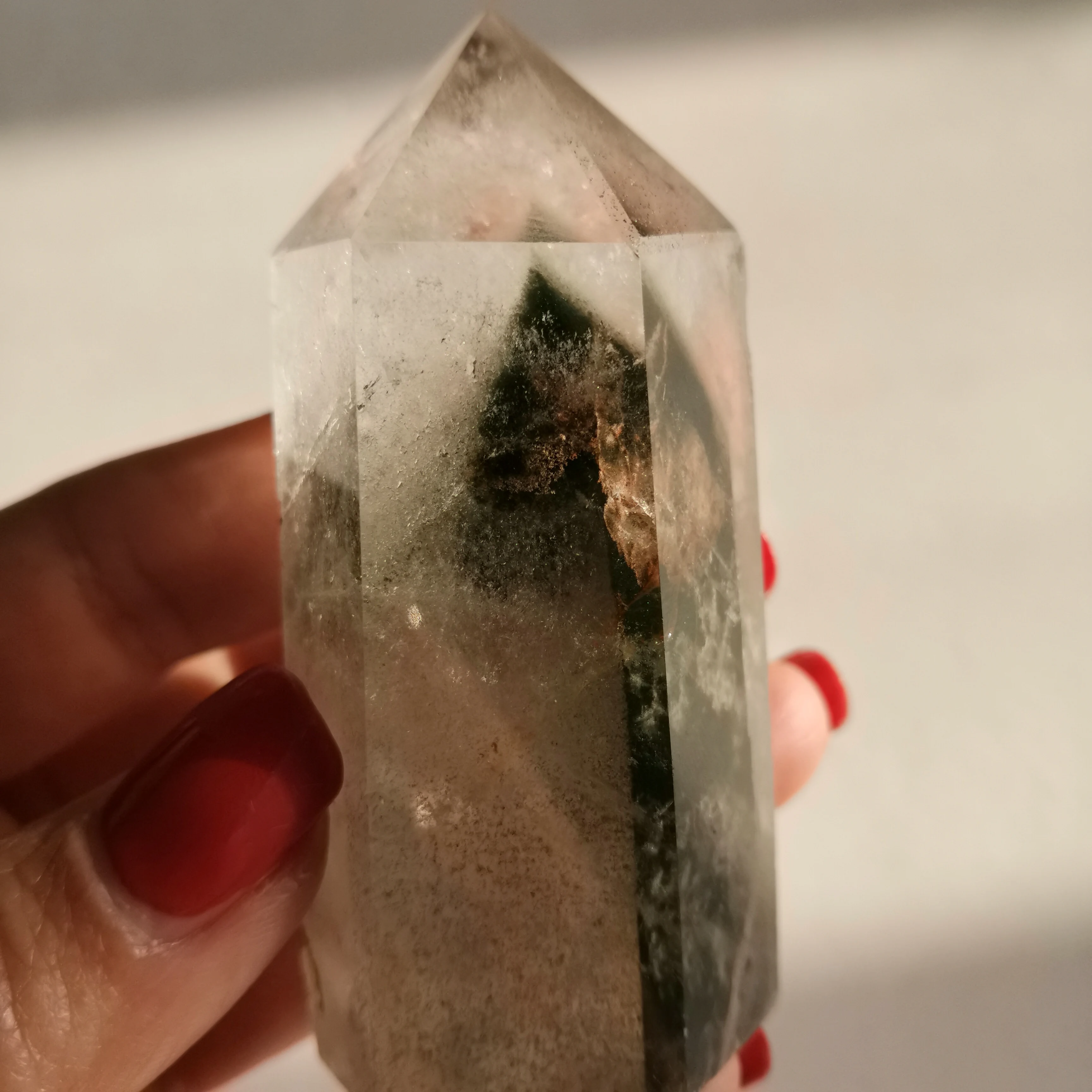 Кристаллы dohaibogoo helaing 126 г естественные характеристики зеленый Phantom Quartz одна точка