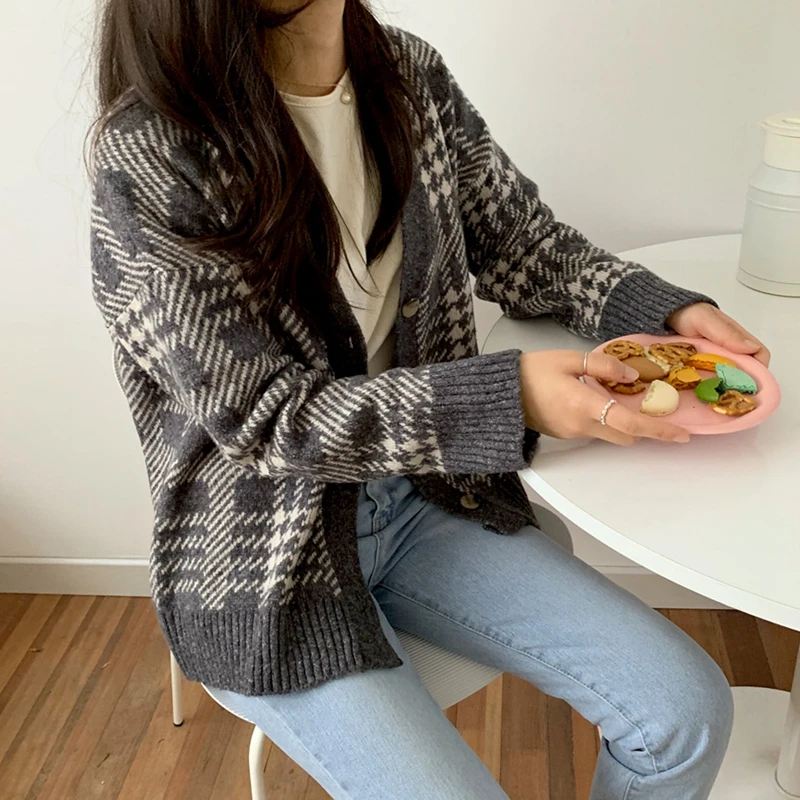 

Hzirip 2021 Autumn Knitted Sweater For Women Office Lady Female Cardigan Coat Casual Jacquard Warm Loose Sweet Fashion Tops