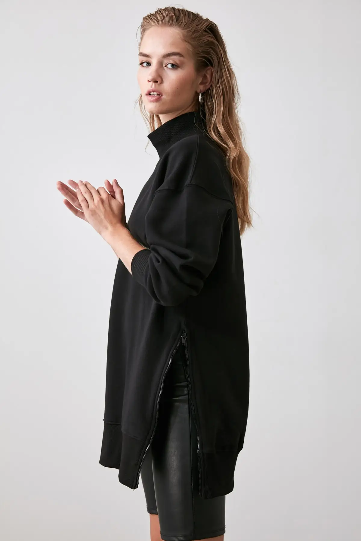 

Trendyol Zip Detail Knitted Sweatshirt TWOAW20SW0322