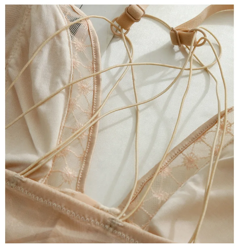 French silk bra and briefs set black sexy lace mulberry silk underwear women Front closure wire free beautiful back thin bra