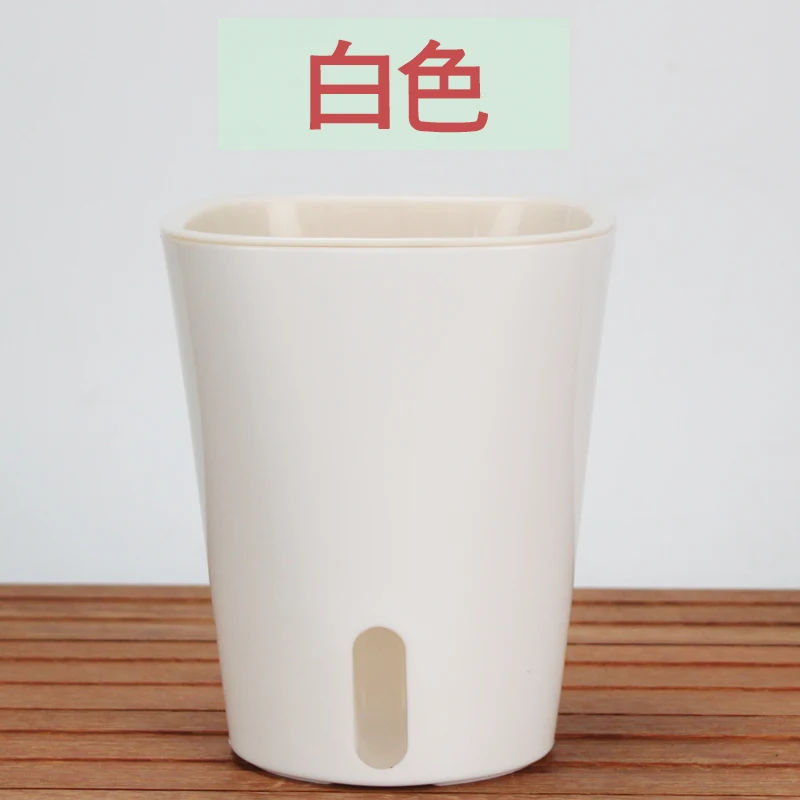 

Автоматический цветочный горшок Pocketgarden