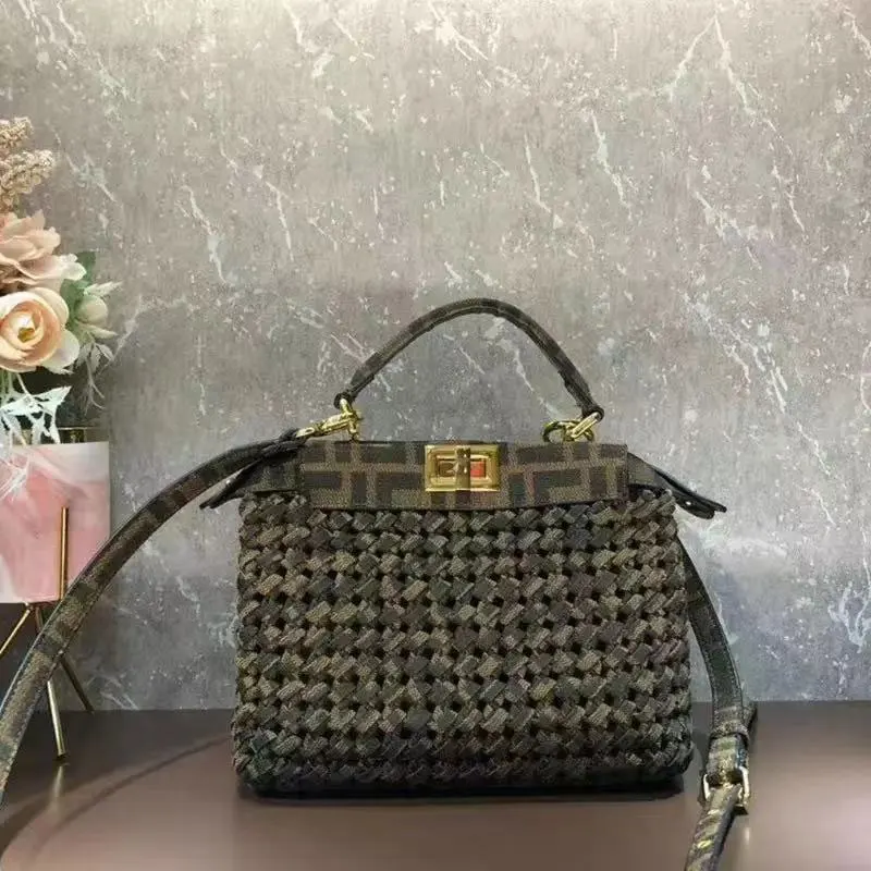 

Retro jacquard canvas woven hollow handbag ladies new fashion personality shoulder bag wild messenger bag