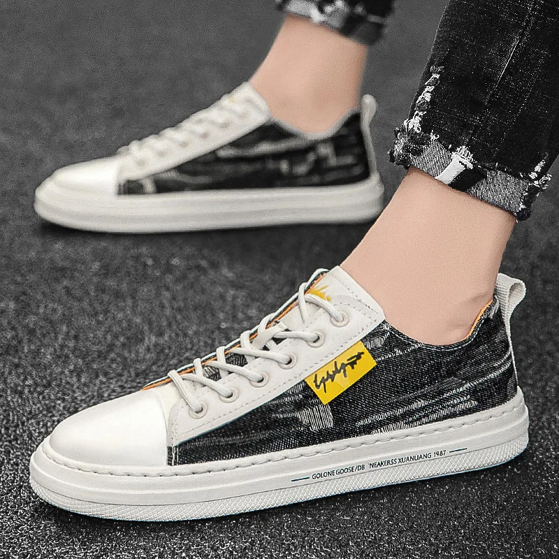 

Spring Autumn New Men Casual Sneakers Canvas Shoes Lithe Cozy Vulcanize Breathable Teens Student Flats Walking Travel Skateboard