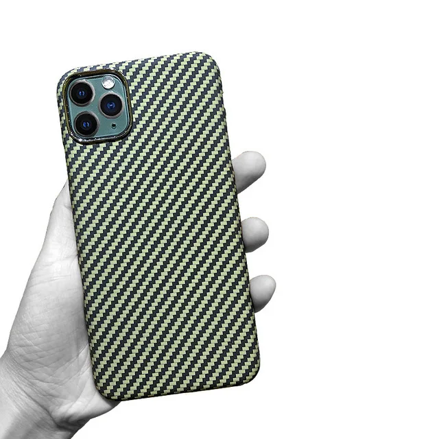 

Чехол из углеродного волокна для Apple 12 iPhone 11 / 12promax